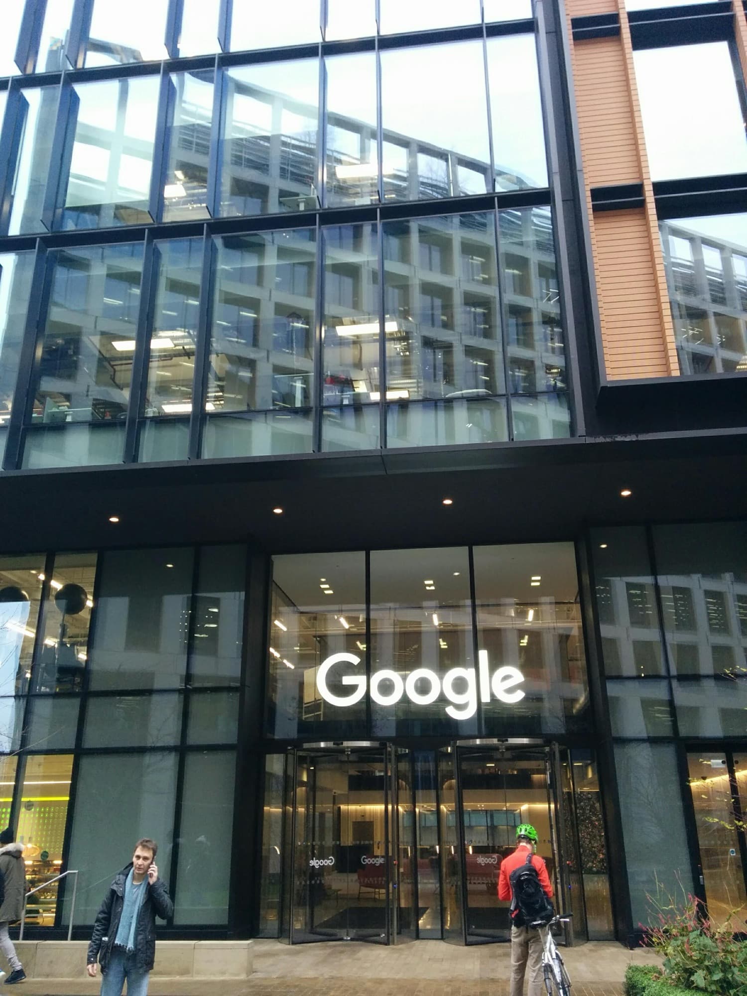 „Gemini 3.6 Flash“: „Google“ atpigino AI agentus, o flagmanas vėl vėluoja